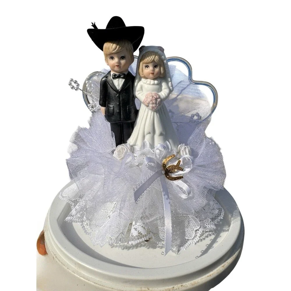 Country Western COWBOY COWGIRL Wedding Cake Topper Porcelain -storage case COLTS